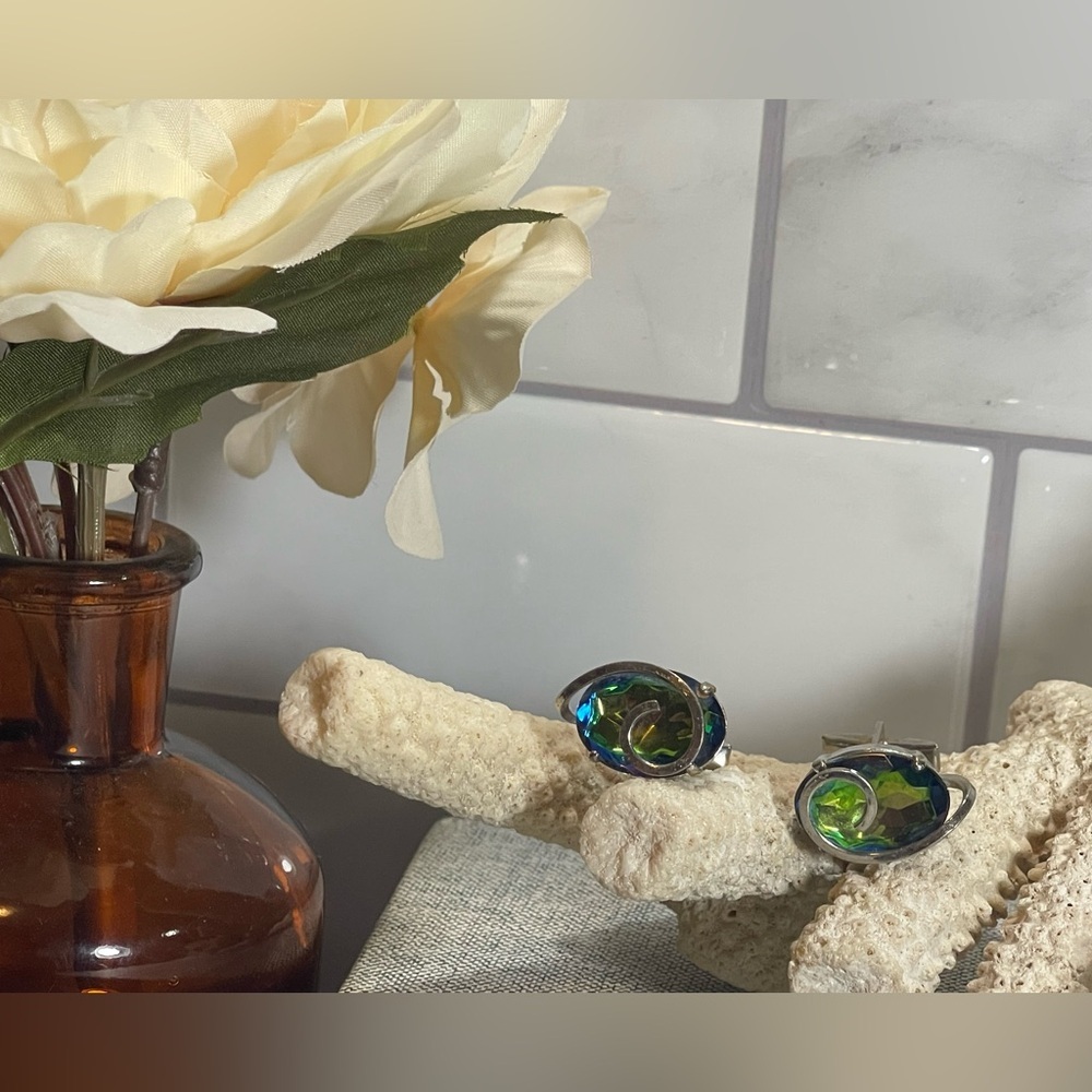 Vintage SWANK Cufflinks Silver-tone Swirl Watermelon Rhinestone
